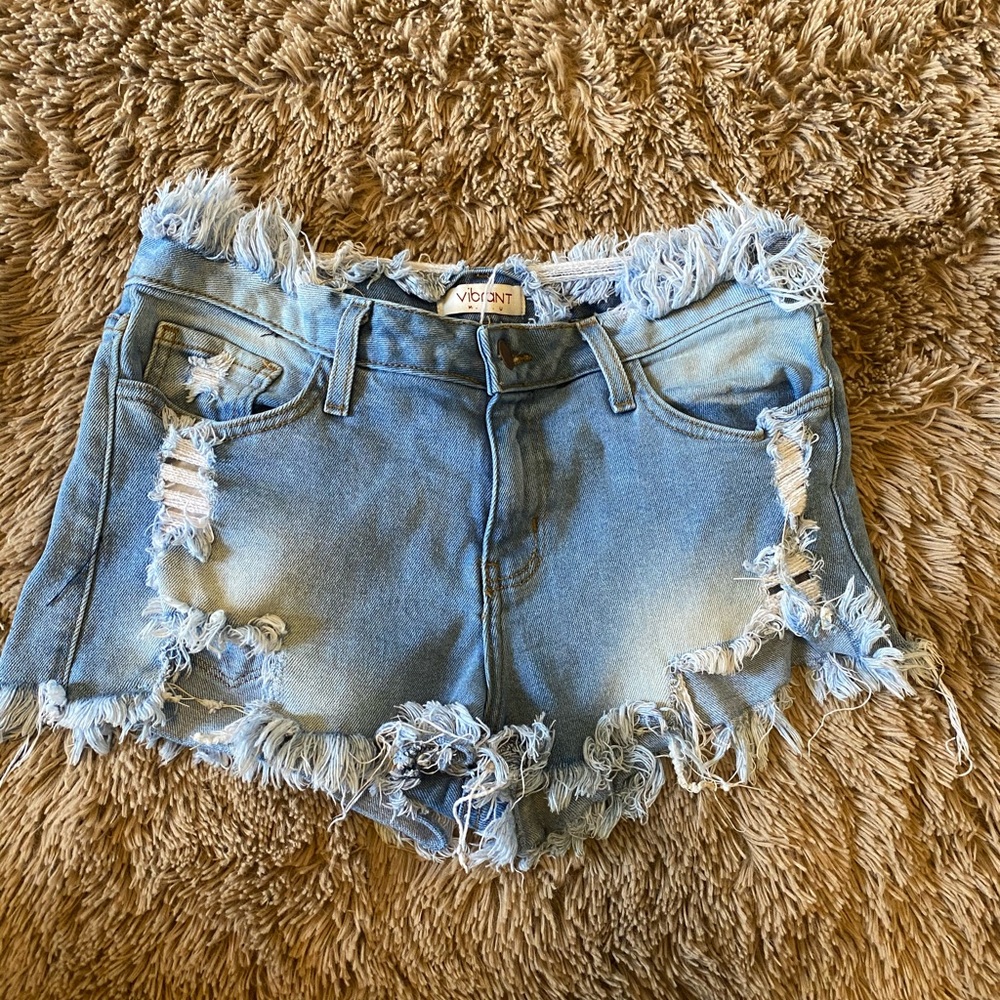 ✰ ripped jean shorts ✰
